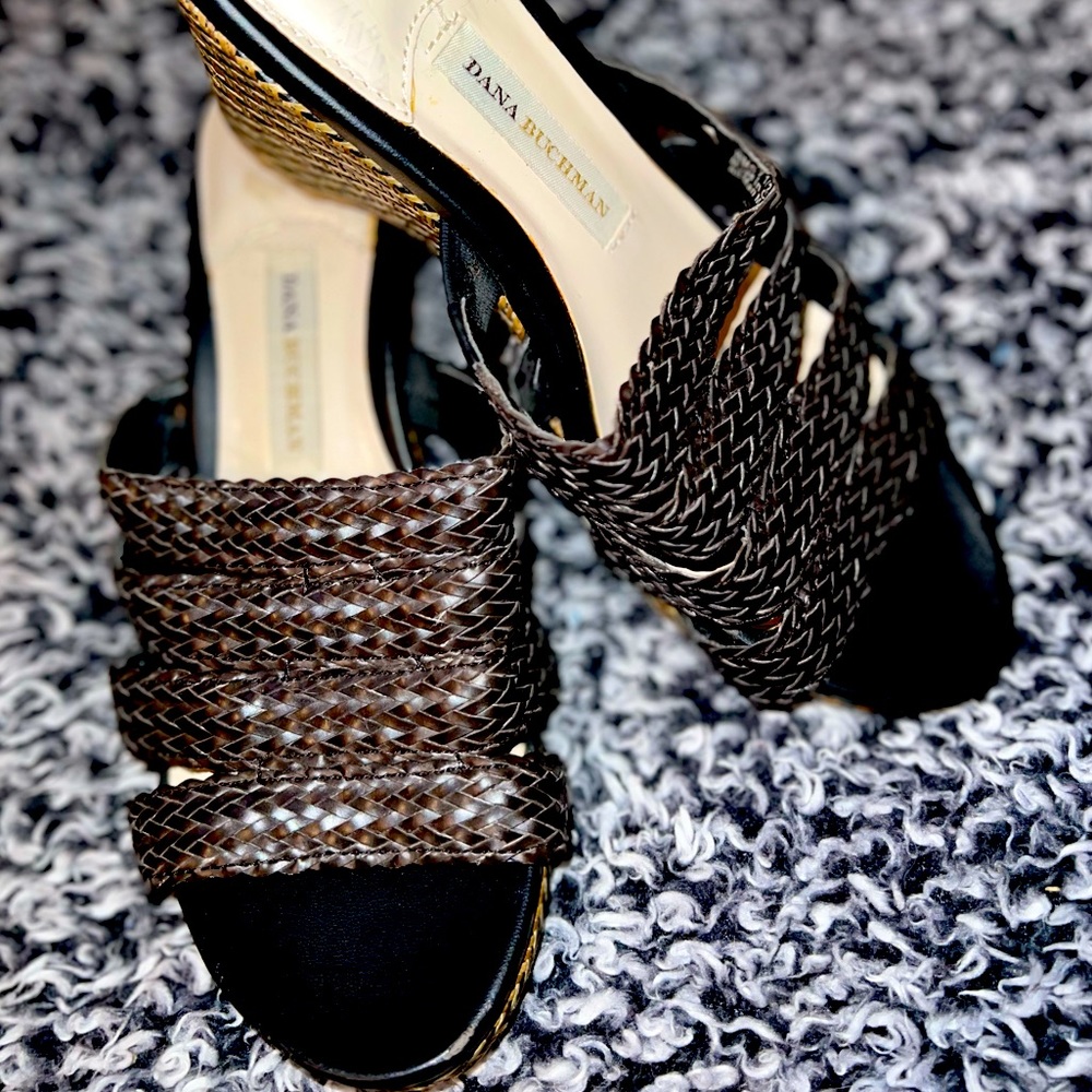 Dana Buchman Size 7.4 Wedge Sandal